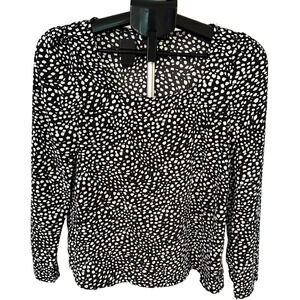 BLACK AND WHITE DOTTED ANIMAL PRINT LOVE SLEEVE TOP